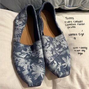 Toms Women's Blue Floral Flats